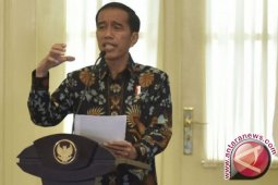 Presiden Jokowi Ingin Buat "Lomba" Untuk Pangkas Aturan
