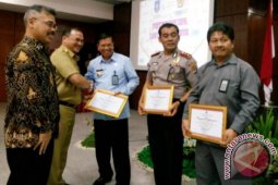Gubernur Erzaldi Rosman Serahkan DIPA 2018 Rp2,684 Triliun