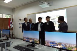 UK Petra Surabaya Resmikan "e-Korean Class"