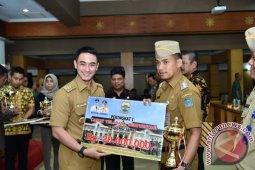Gubernur: Camat di Jambi Harus Mampu Berinovasi