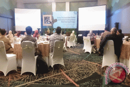 KPPPA: Perempuan Berdaya Melalui Industri Rumahan
