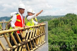 Presiden Jokowi Rahasiakan Kawasan Bandara Sukabumi (Video)