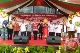 Bupati: Festival Oleh-Oleh Ajang Promosi Daerah