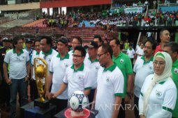 Menaker Buka Liga Pekerja Indonesia di Sidoarjo