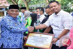 Pemkab HSS Berikan Penghargaan Kepada PT SAM