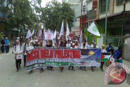 Ribuan Massa Aksi  "Save Palestina"