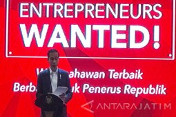 Jokowi Bikin Paspampres Merasa Salah Kostum (Video)