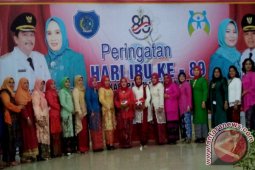 Pemkab Labuhabatu Peringati Hari Ibu