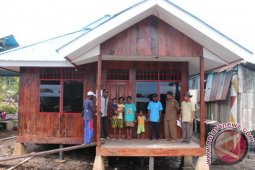Bupati ingin dana Otsus 2018 bangun rumah warga Papua