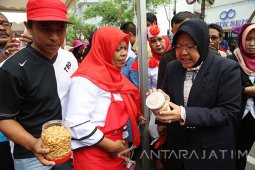 Risma : Warga Surabaya Harus Siap Hadapi Persaingan Ekonomi Global 2020