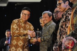 Gubernur Jabar Raih Dua Penghargaan dari Kemendagri