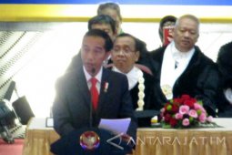 Jokowi Terkenang Saat Mahasiswa UGM Berambut Gondrong (Video)