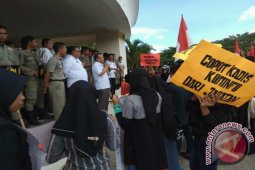 Warga Tuntut Pencopotan Kadis Kominfo Gorontalo Utara