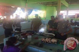 Sidak Harga di Pasar Mentari Tayan