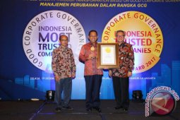 PLN raih penghargaan "Indonesia Trusted Companies 2017"