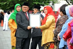 Gubernur Aher: Ibu Adalah Pusat Kehidupan