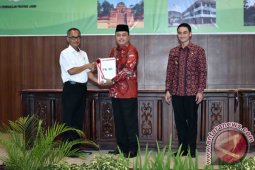 Ketua DPRD terima LHP Jambi