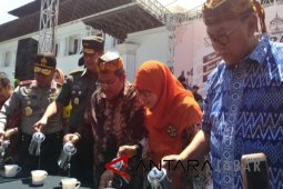 Menyeduh kopi bersama Gubernur Jabar pecahkan rekor dunia
