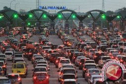 Arus menuju jalan Tol Cipali sempat tersendat