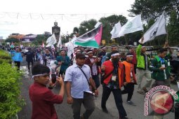 Gelar aksi kecam kebijakan Trump di Asahan