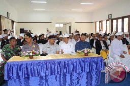 Gubernur Pastika Dorong "Pasraman" Tingkatkan Kualitas Umat