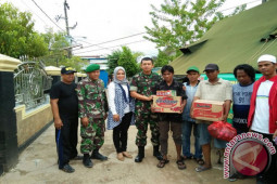 Dandim Banjarmasin Kunjungi Korban Kebakaran Di Kelayan