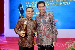 Pemkab Banyuwangi Terima Anugerah KASN