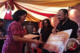 Yudiantara Juarai Lomba Foto "Denpasar Pesona Festival"