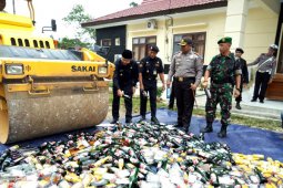 Polres Sarolangun musnahkan ribuan miras
