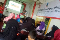 Pedagang di Garut ikut  pelatihan ritel