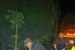 Bupati tolong korban lakalantas