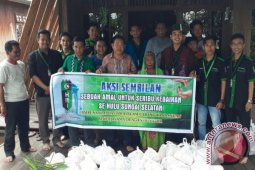 HMI Kandangan Bagikan 100 Paket Sembako