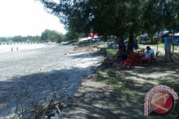 Warga keluhkan abrasi Pantai Tapak Paderi Bengkulu