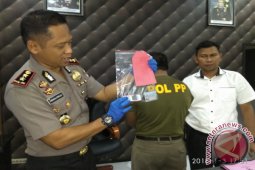 Unscrupulous Civil Servant Hides Sabu-Sabu in Mouth