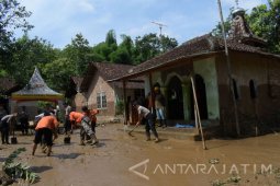 Dua Tewas akibat Longsor di Ponorogo