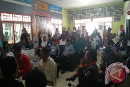 Molen-Sopian daftar Ke KPU Pangkalpinang