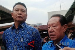 Tb Hasanudin mohon doa kepada sesepuh Paguyuban Pasundan