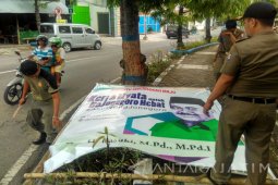 Panwaslu Bojonegoro Imbau Parpol Tidak Pasang Atribut Langgar Ketertiban Umum