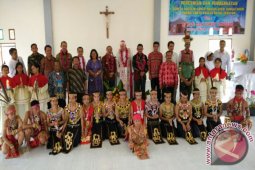 Gereja Sungai Daun Sekayam diresmikan