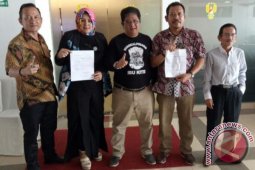 Pasangan EKSIS selesai tes kesehatan