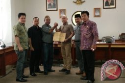 Ratusan warga Bangka Barat tolak HTI