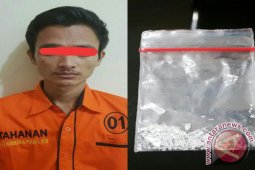 Polisi Kelabui Pengedar Sabu-sabu