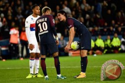 Lyon Kalahkan PSG di Liga Prancis