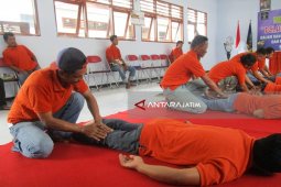 Klien Bapas Diberi Pelatihan Pijat