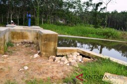 Sayap Bendungan Milik Dinas PU Balangan  Jebol