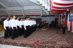34 Pengurus DPC APDESI HSS Dikukuhkan