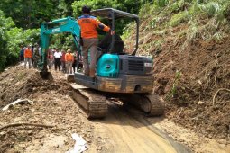 Retakan di Desa Mulyorejo Jember Berpotensi Longsor Susulan