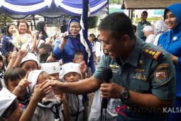 Lanal Banjarmasin Budayakan Gemar Makan Ikan