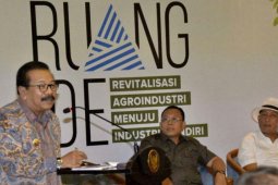 Pakde Karwo Kembangkan Industri untuk Kesejahteraan Jatim