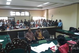 Hakim Vonis Muslih 1 Tahun 5 Bulan